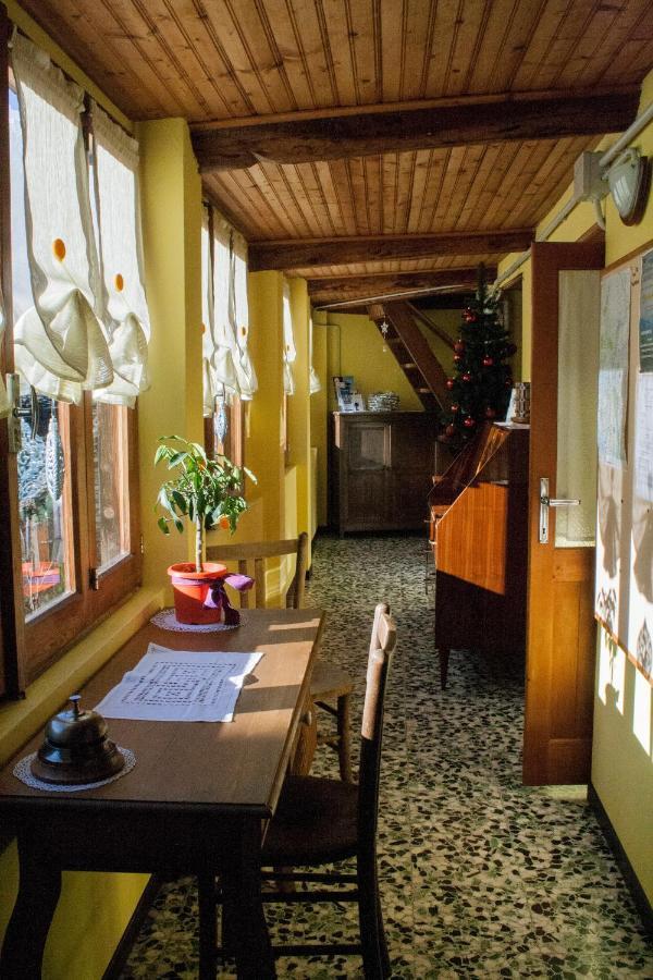 B&B Casa Quaroni Anzino Buitenkant foto