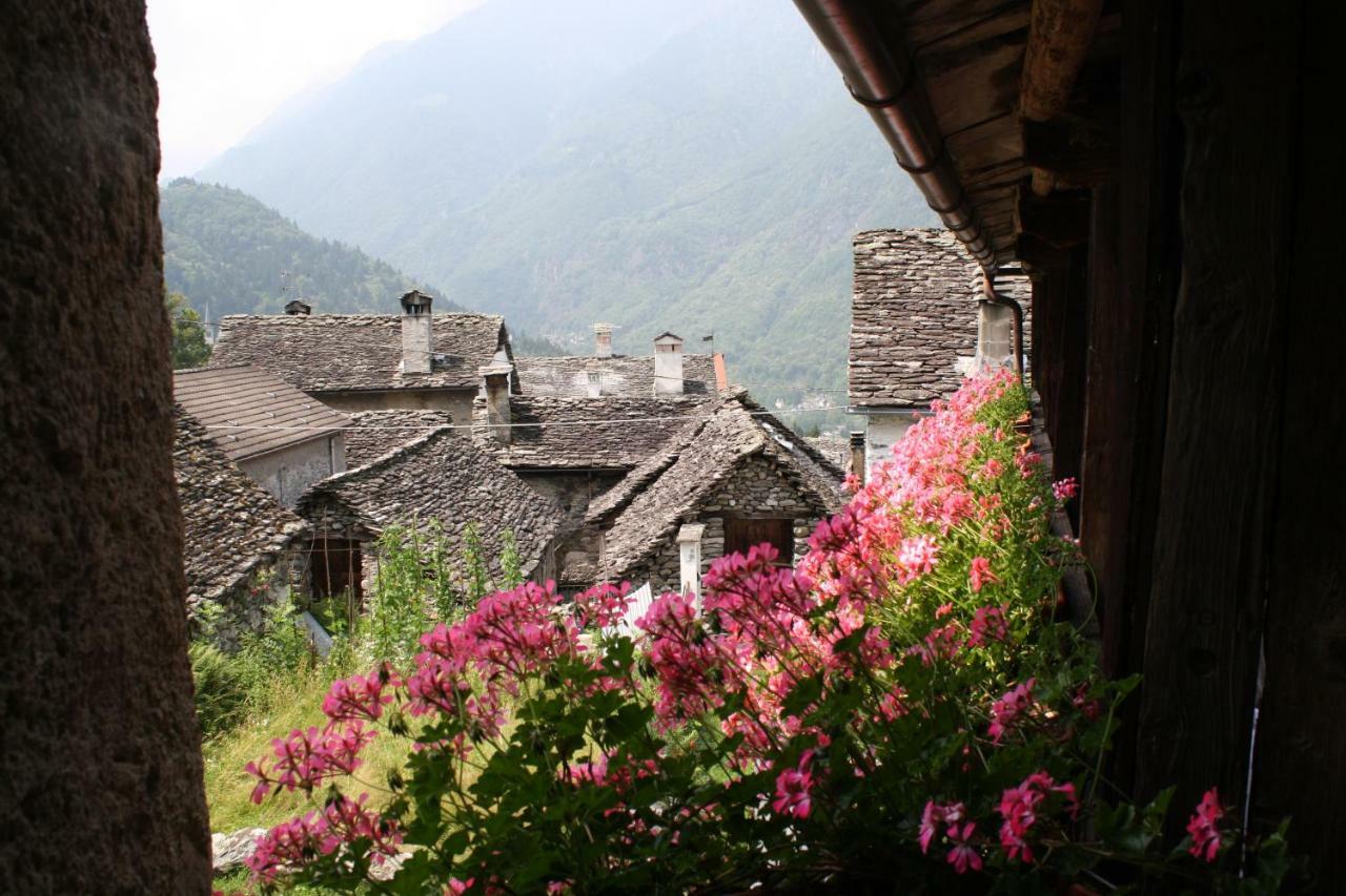 B&B Casa Quaroni Anzino Buitenkant foto
